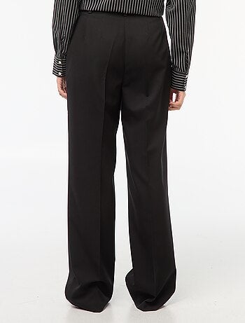 Calças de fato com corte largo