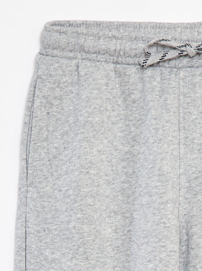 Calças de fato de treino de corte direito lisas - Corte + confortável. Cinza - Kiabi