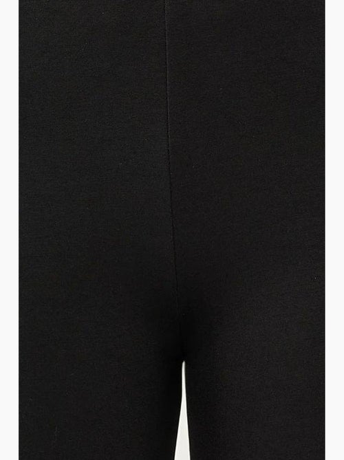 Calças de fato de treino relaxed fit de perna reta com toque de modal hiccup - Kiabi Calças de fato de treino relaxed fit de perna reta com toque de modal hiccup - Kiabi