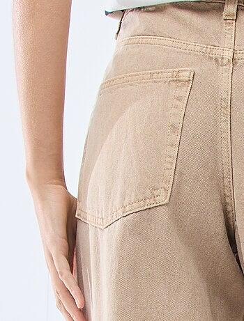 Calças de ganga barrel fit lisas com nó