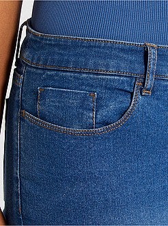 Calças de ganga 'barriga lisa' - Kiabi