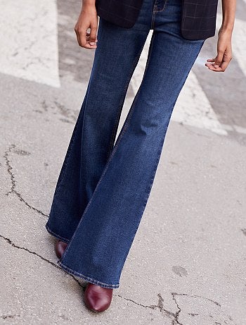 Calças de ganga bootcut de cintura subida - Kiabi