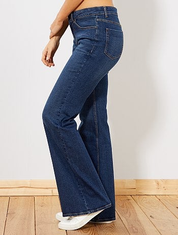 Calças de ganga bootcut de cintura subida - Kiabi