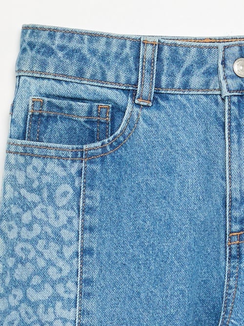 Calças de ganga com aplicações estampadas - Kiabi