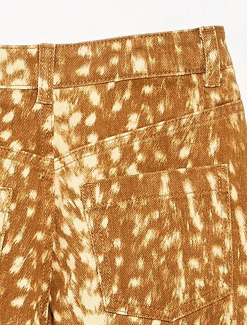 Calças de ganga com corte barrel e estampado 'cervinho'