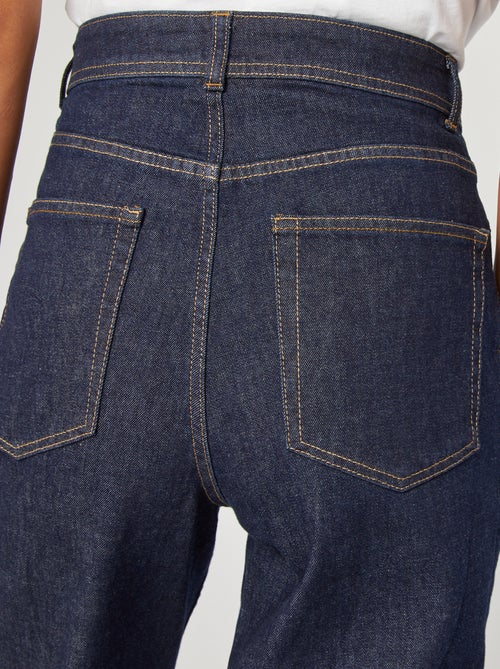 Calças de ganga com corte direito e cintura subida - Fabricado em França - Kiabi