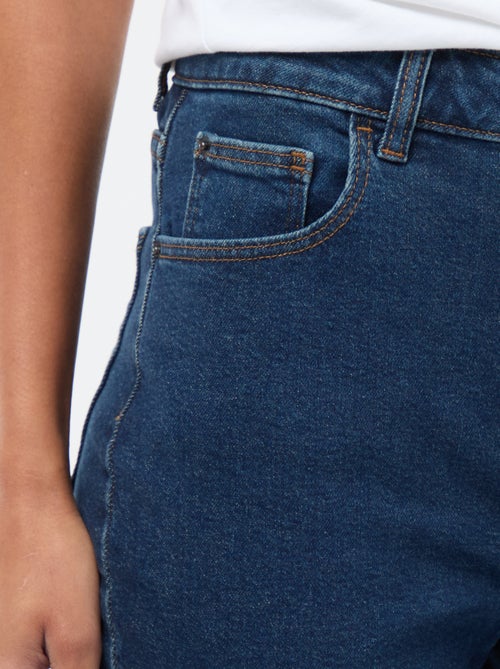 Calças de ganga com corte mom - L28 - Kiabi