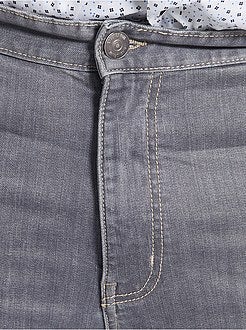 Calças de ganga com rasgões - Kiabi