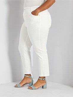 Calças de ganga mom 7/8 em sarja elástica - Kiabi