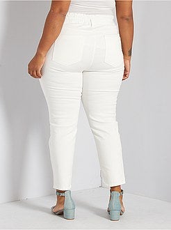 Calças de ganga mom 7/8 em sarja elástica - Kiabi