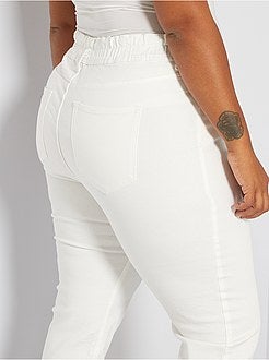 Calças de ganga mom 7/8 em sarja elástica - Kiabi