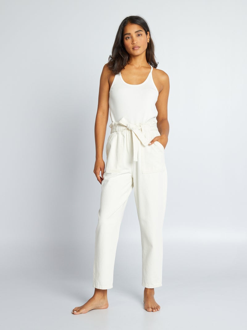 Calças de ganga mom com cinto Branco - Kiabi