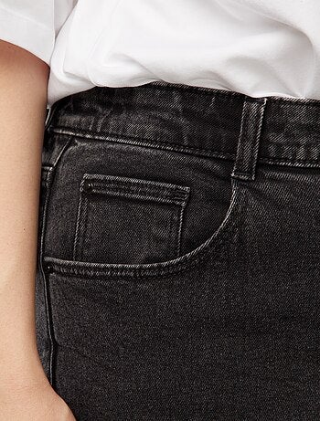 Calças de ganga mom com cintura subida - L28