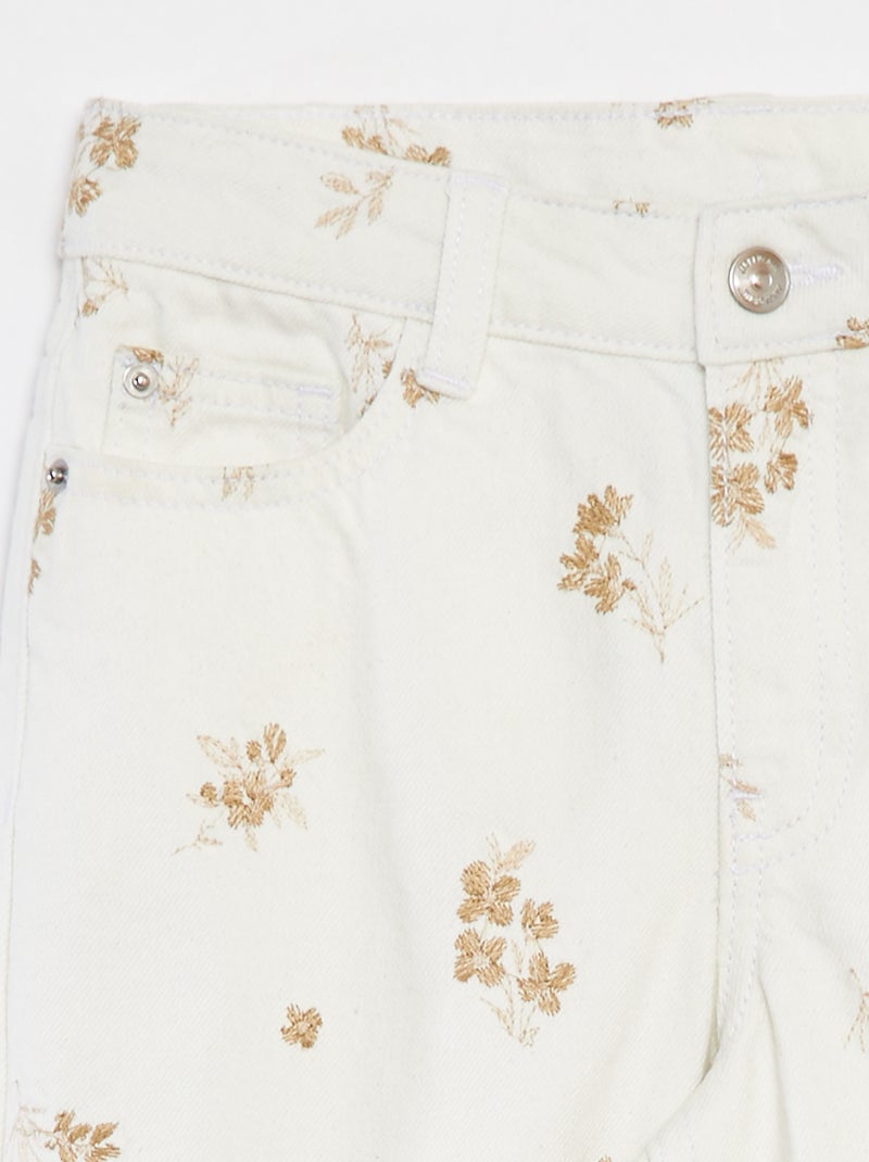 Calças de ganga mom com motivos florais BRANCO - Kiabi