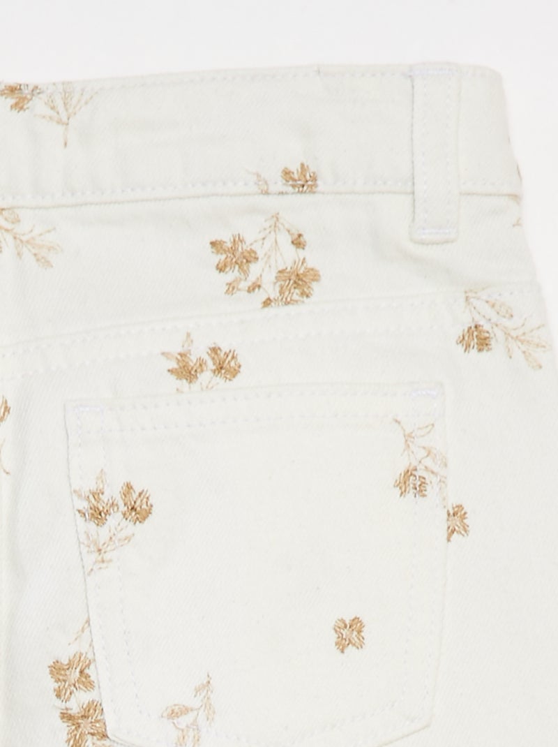 Calças de ganga mom com motivos florais BRANCO - Kiabi