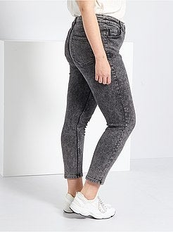 Calças de ganga Mom com tachas 7/8 - Kiabi