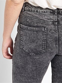 Calças de ganga Mom com tachas 7/8 - Kiabi