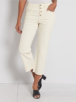 Calças de ganga regular cortadas a cru - Kiabi