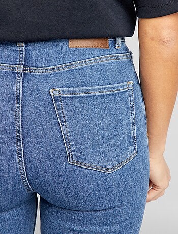 Calças de ganga skinny cintura subida