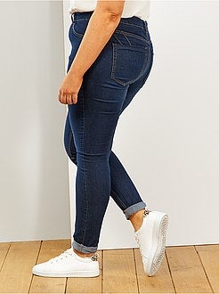 Calças de ganga skinny com 5 bolsos efeito push-up L32 - Kiabi