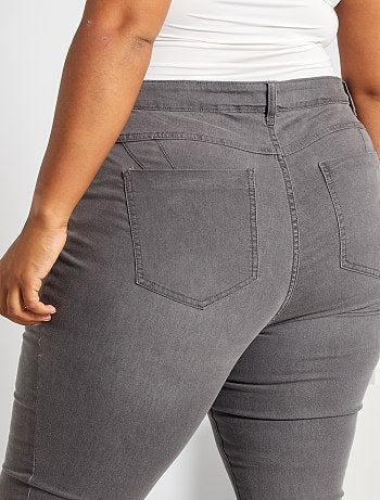 Calças de ganga skinny com 5 bolsos efeito push-up L32 - Kiabi