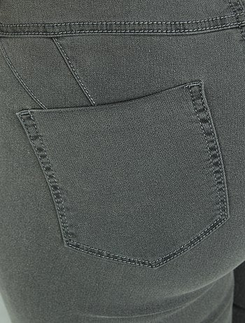 Calças de ganga skinny com 5 bolsos efeito push-up L32 - Kiabi