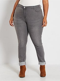 Calças de ganga skinny com 5 bolsos efeito push-up L32 - Kiabi