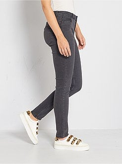 Calças de ganga skinny de 'conceção ecológica' - Kiabi