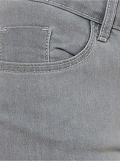 Calças de ganga skinny de 'conceção ecológica' - Kiabi