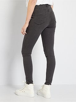 Calças de ganga skinny de 'conceção ecológica' - Kiabi