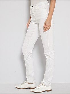 Calças de ganga slim comprimento US32 de conceção ecológica - Kiabi