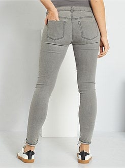 Calças de ganga slim fit de grávida concebidas ecologicamente - Kiabi