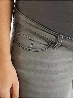 Calças de ganga slim fit de grávida concebidas ecologicamente - Kiabi