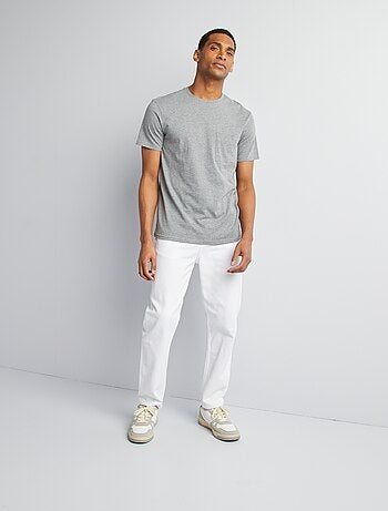 Calças de ganga tapered slim / corte afunilado 5 bolsos