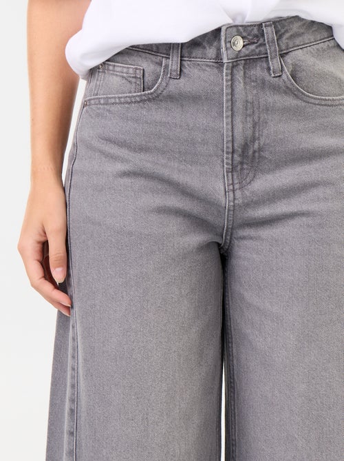 Calças de ganga wide leg com bainha desfiada - Kiabi