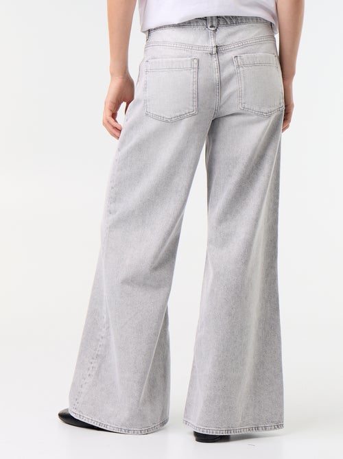Calças de ganga wide leg com bolsos chapados - Kiabi Calças de ganga wide leg com bolsos chapados - Kiabi