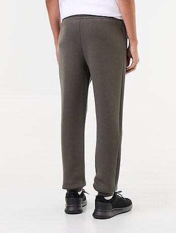 Calças de jogging com bolsos com fecho