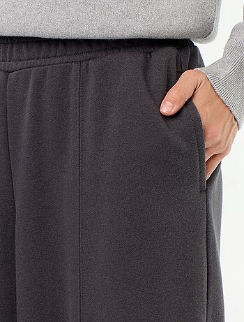 Calças de jogging largas desportivas