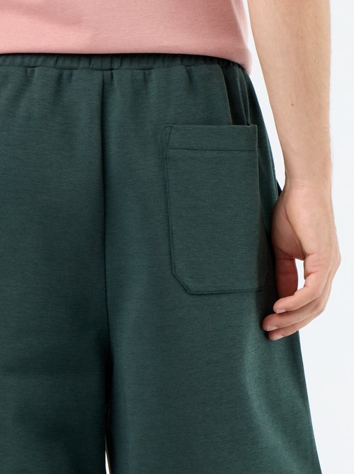 Calças de jogging largas em moletão leve - Kiabi Calças de jogging largas em moletão leve - Kiabi