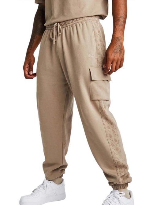 Calças de Jogging New Era Losdod para Homem Taupe - Kiabi Calças de Jogging New Era Losdod para Homem Taupe - Kiabi