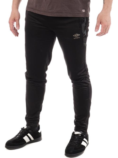 Calças de Jogging Umbro Perf para Homem em Preto - Kiabi Calças de Jogging Umbro Perf para Homem em Preto - Kiabi