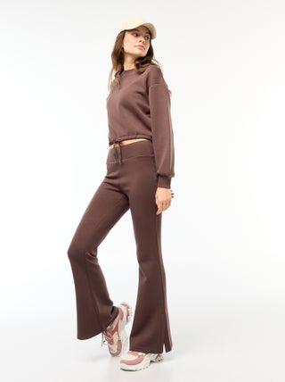 Calças de malha pesada e suave com corte bootcut