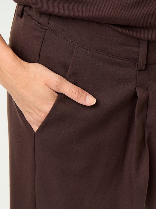 Calças de maternidade com pregas - Kiabi Calças de maternidade com pregas - Kiabi