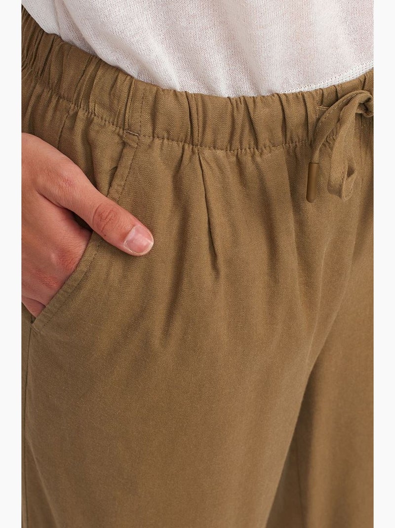 Calças de mulher em tencel de perna larga com cintura com cordão dilvin Verde cáqui - Kiabi