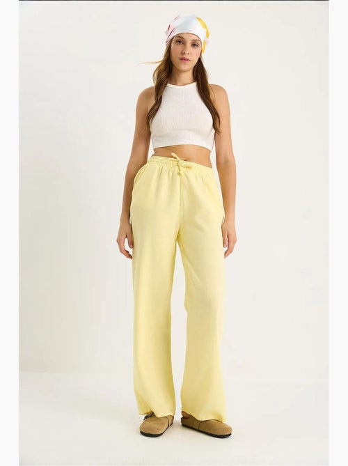 Calças de perna larga relaxed fit com cordão lucci - Kiabi Calças de perna larga relaxed fit com cordão lucci - Kiabi