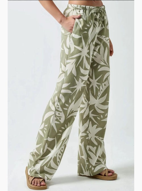 Calças de perna reta com estampado floral hiccup - Kiabi Calças de perna reta com estampado floral hiccup - Kiabi