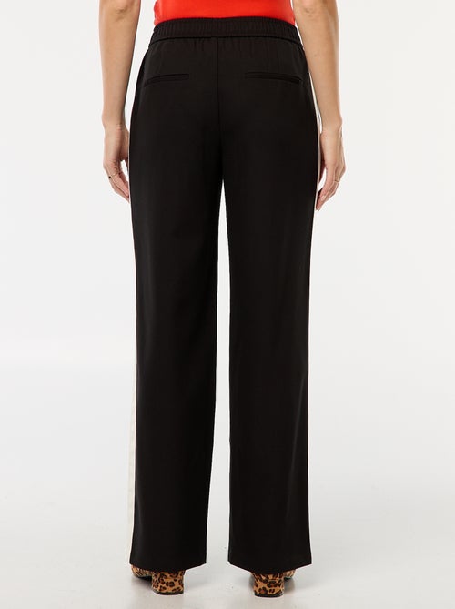 Calças de pinças com faixas laterais - Kiabi