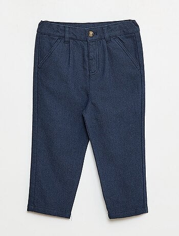 Calças em sarja com 2 bolsos verdadeiros