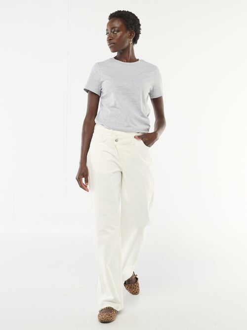 Calças de sarja com abertura assimétrica - Kiabi