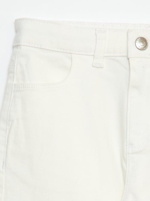 Calças de sarja que abrem com molas de pressão - Corte + confortável - Kiabi